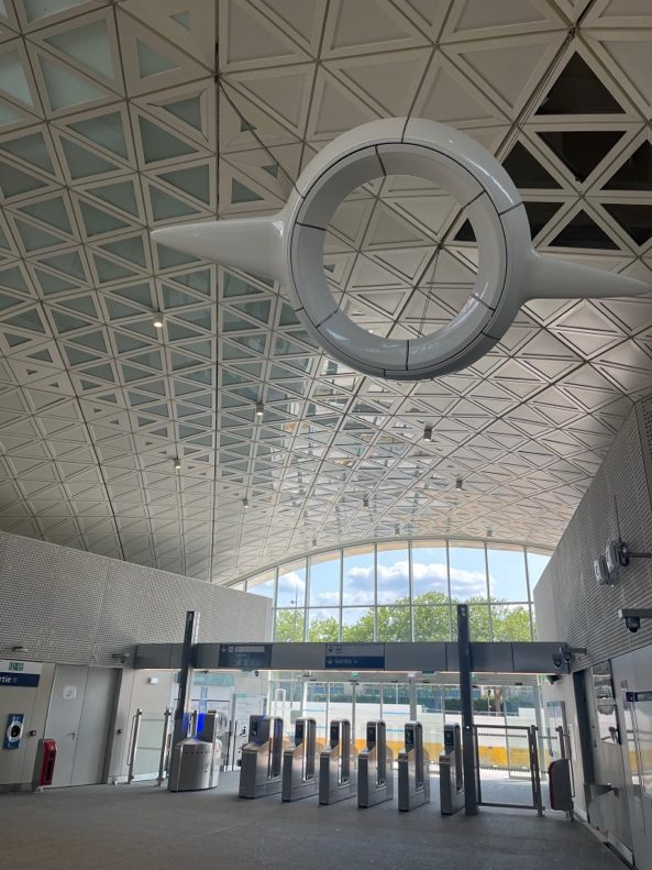 Gare de Thiais, située à proximité de l'aéroport d'Orly